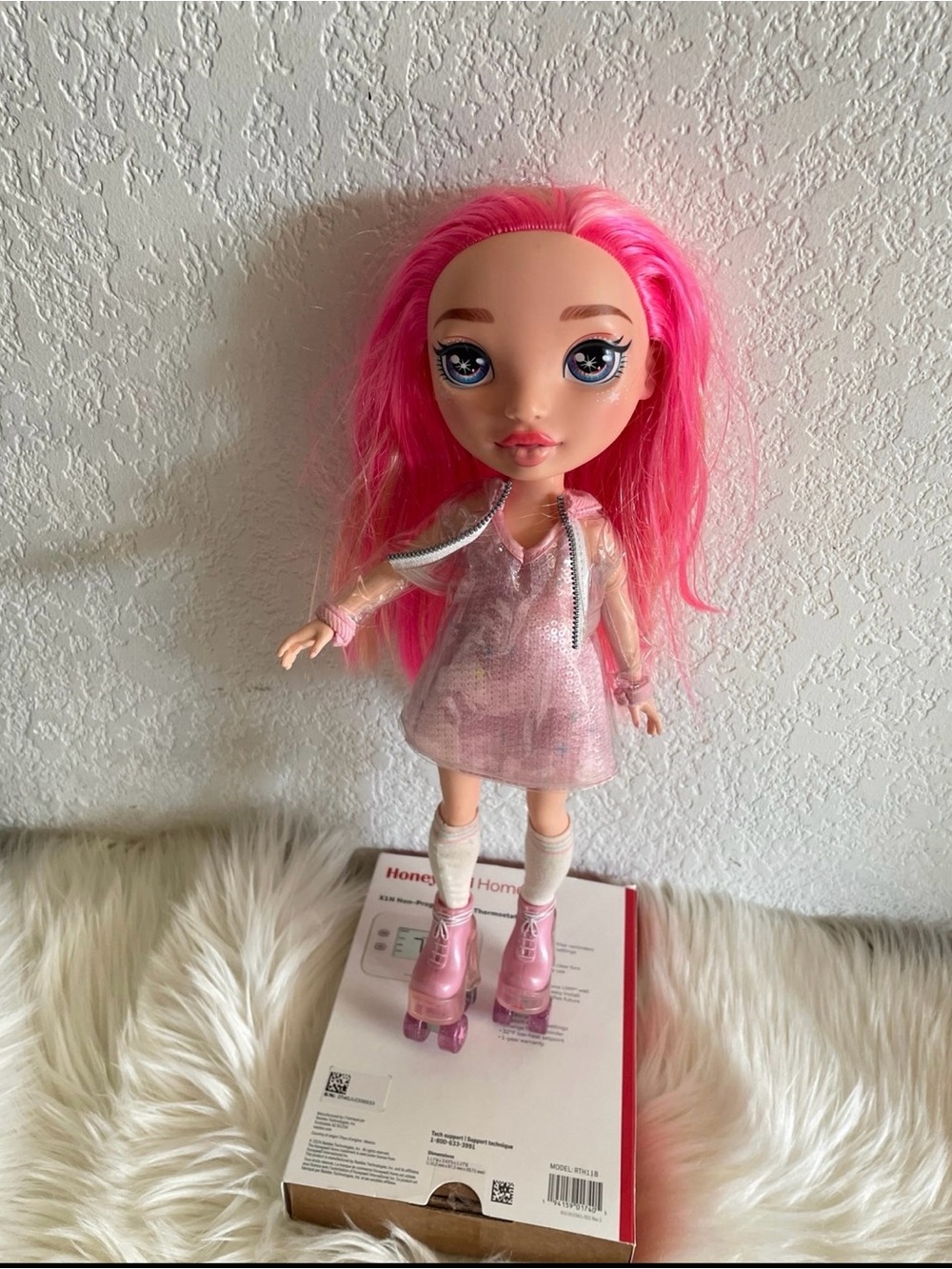 Doll - Picture 8 of 8
